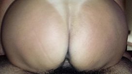 Coroa amadora com marquinha de praia fodendo muito