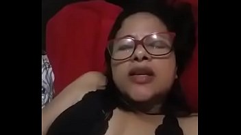 Mexicana gata ficando nua na webcam pelo skype