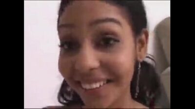 Brasileira morena da xoxota carnuda no sexo brutal