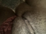 Socando fundo na bucetinha peludinha