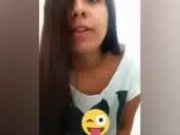 Novinha gostosa rebolando de calcinha e pijama