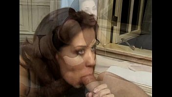 Morena linda chupando gostoso vara grande