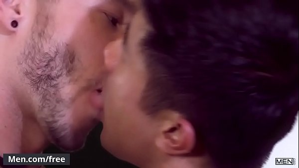 Beijo gay trailer